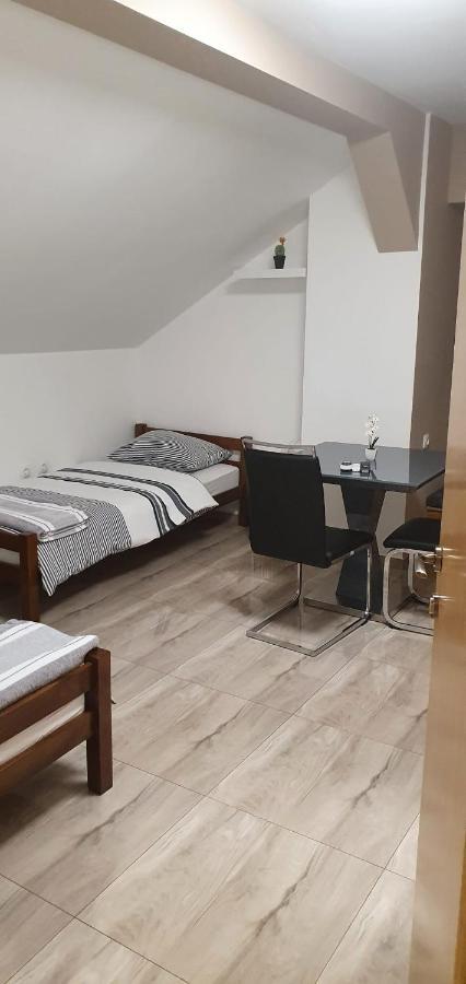 Apartman Dabrovic Novska Екстериор снимка